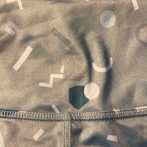 Beyond yoga poketo biker shorts